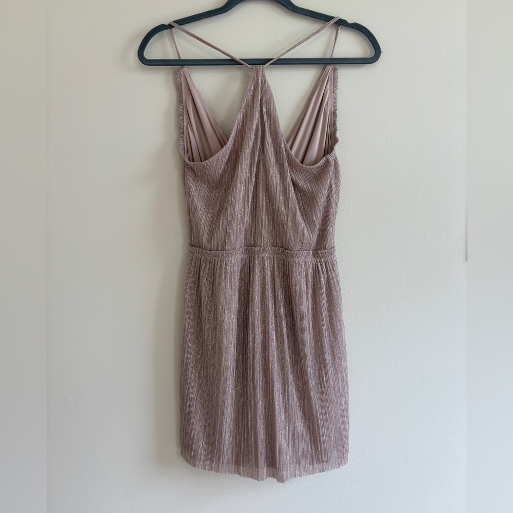 Express Metallic Blush Pink Pleated Mini Dress Spring Wedding Guest - Picture 2 of 5